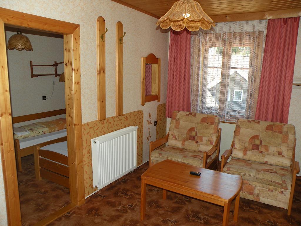 Hotel Lesní dům Janské Lázně Habitación foto